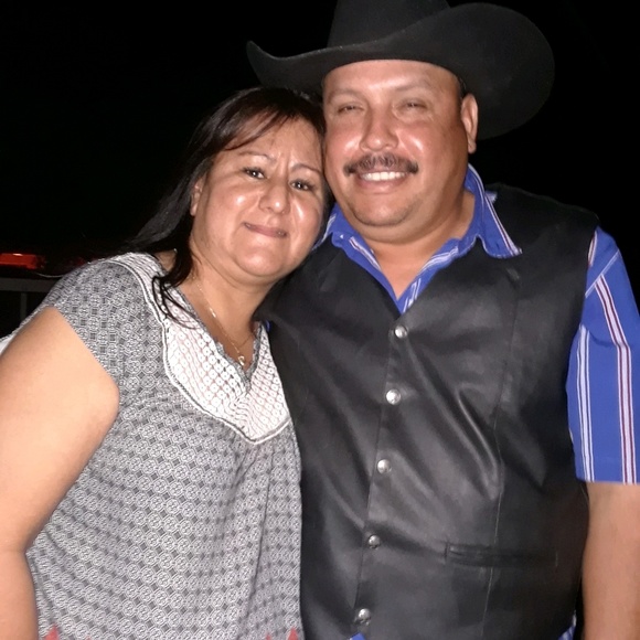 Meet your Posher, Alejandro - Picture 1 of 1